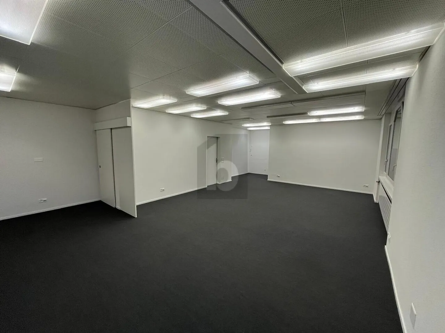 Modernes Büro in Eschenbach - Foto 1 von 4
