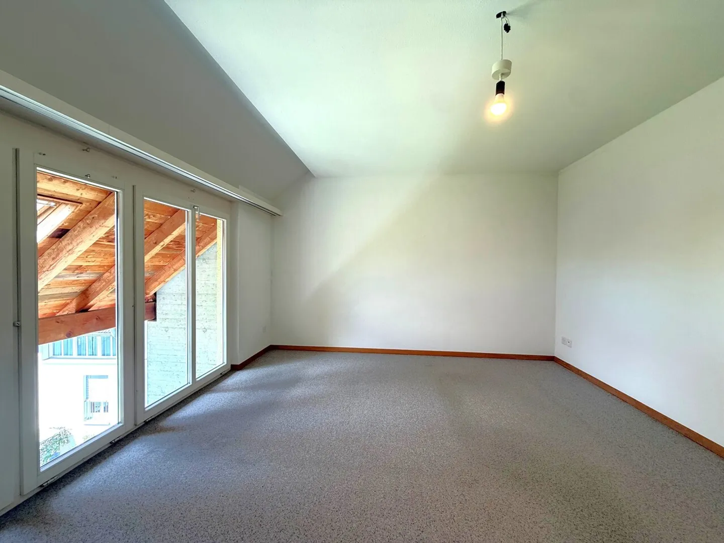 Appartamento Maisonette con Charme - Pulito & Pitturato - Foto 9 di 14