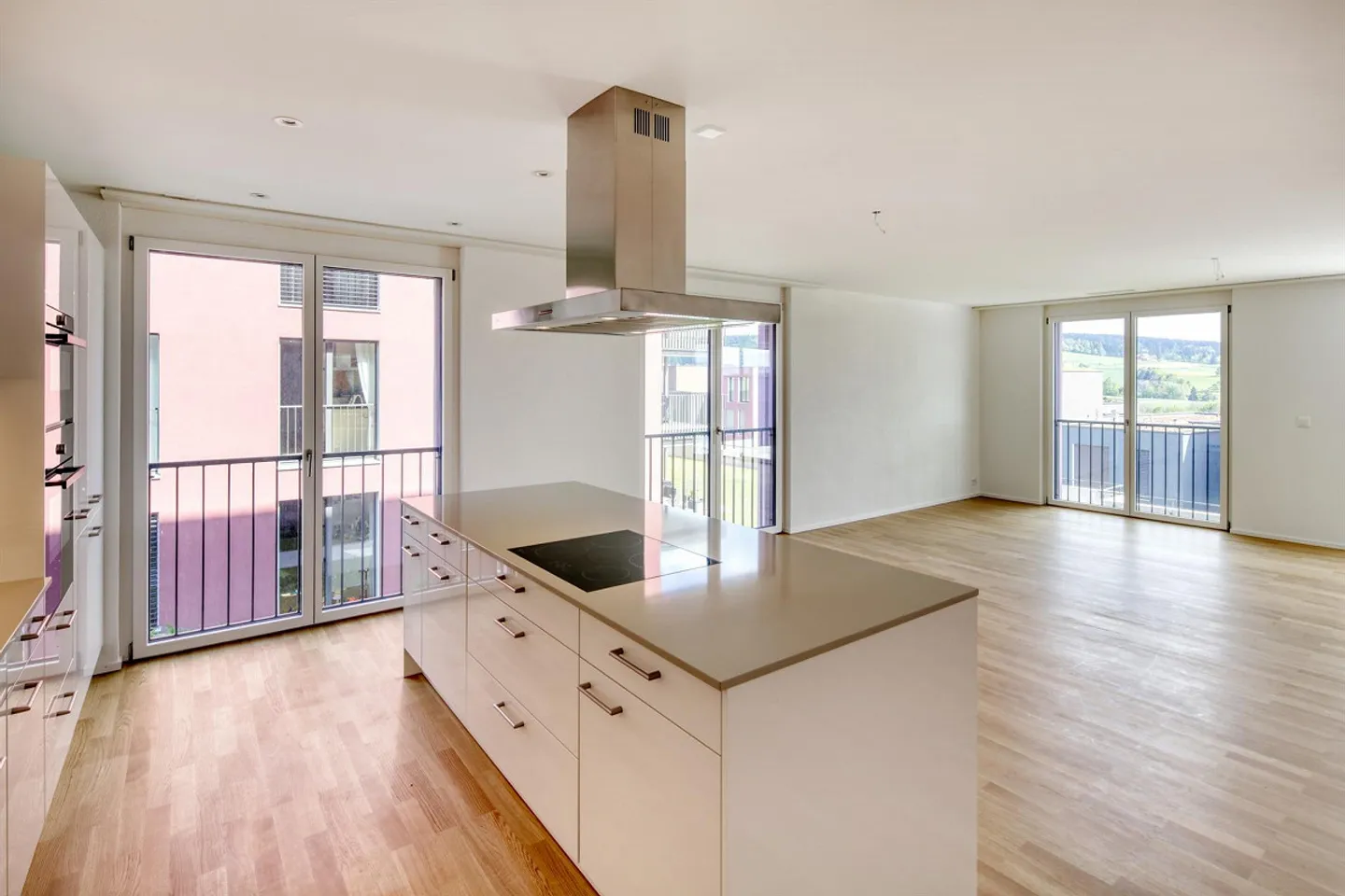 Appartement lumineux avec balcon spacieux - Photo 3 sur 6