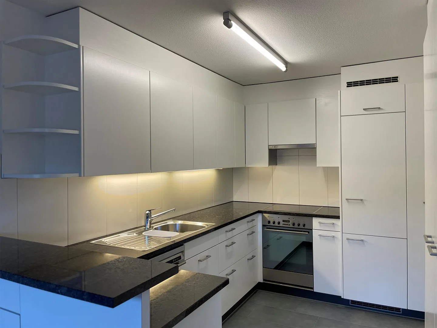 Apartment for rent - Photo 7 of 13