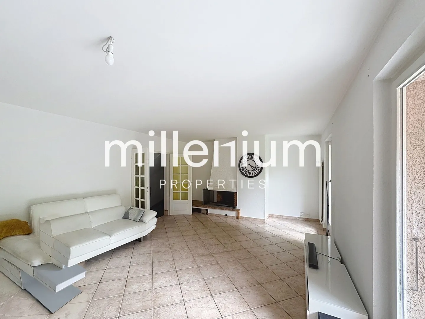 Villa jumelée spacieuse avec jardin, Secteur Cointrin - Photo 3 sur 10