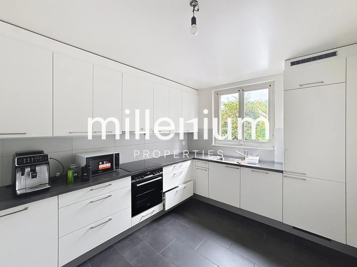 Villa jumelée spacieuse avec jardin, Secteur Cointrin - Photo 4 sur 10