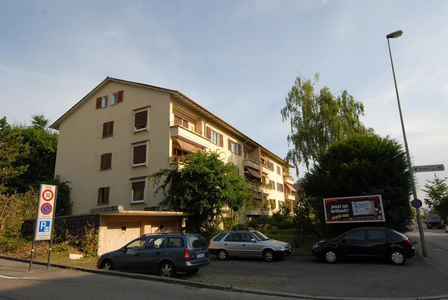 Appartamento 4 locali ben tenuto e accuratamente ristrutturato a Binningen - Foto 3 di 11