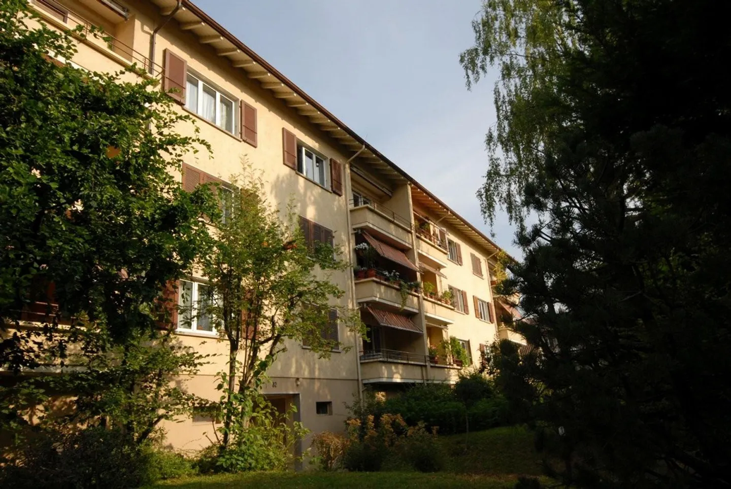 Appartamento 4 locali ben tenuto e accuratamente ristrutturato a Binningen - Foto 4 di 11