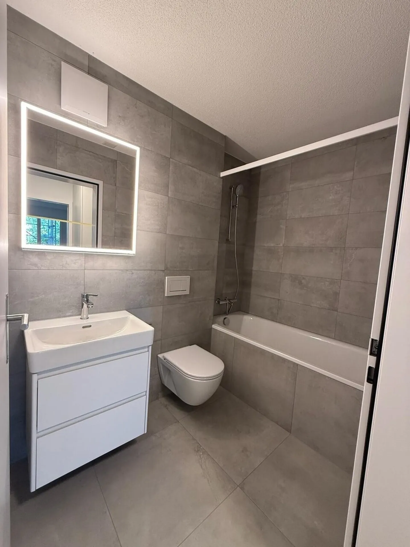 Vivre intelligemment à Moosseedorf - appartements de 4,5 pièces rénovés de haute qualité - Photo 7 sur 8