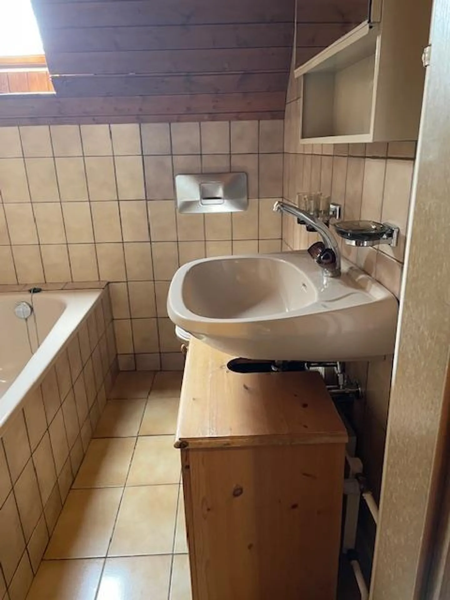 Haut au-dessus des nuages appartement 3 1/2 pièces abordable - Photo 17 sur 27