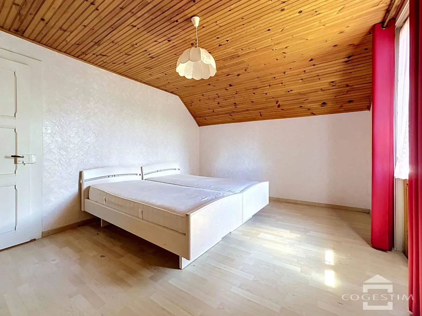 5-room Villa - Photo 2 of 10