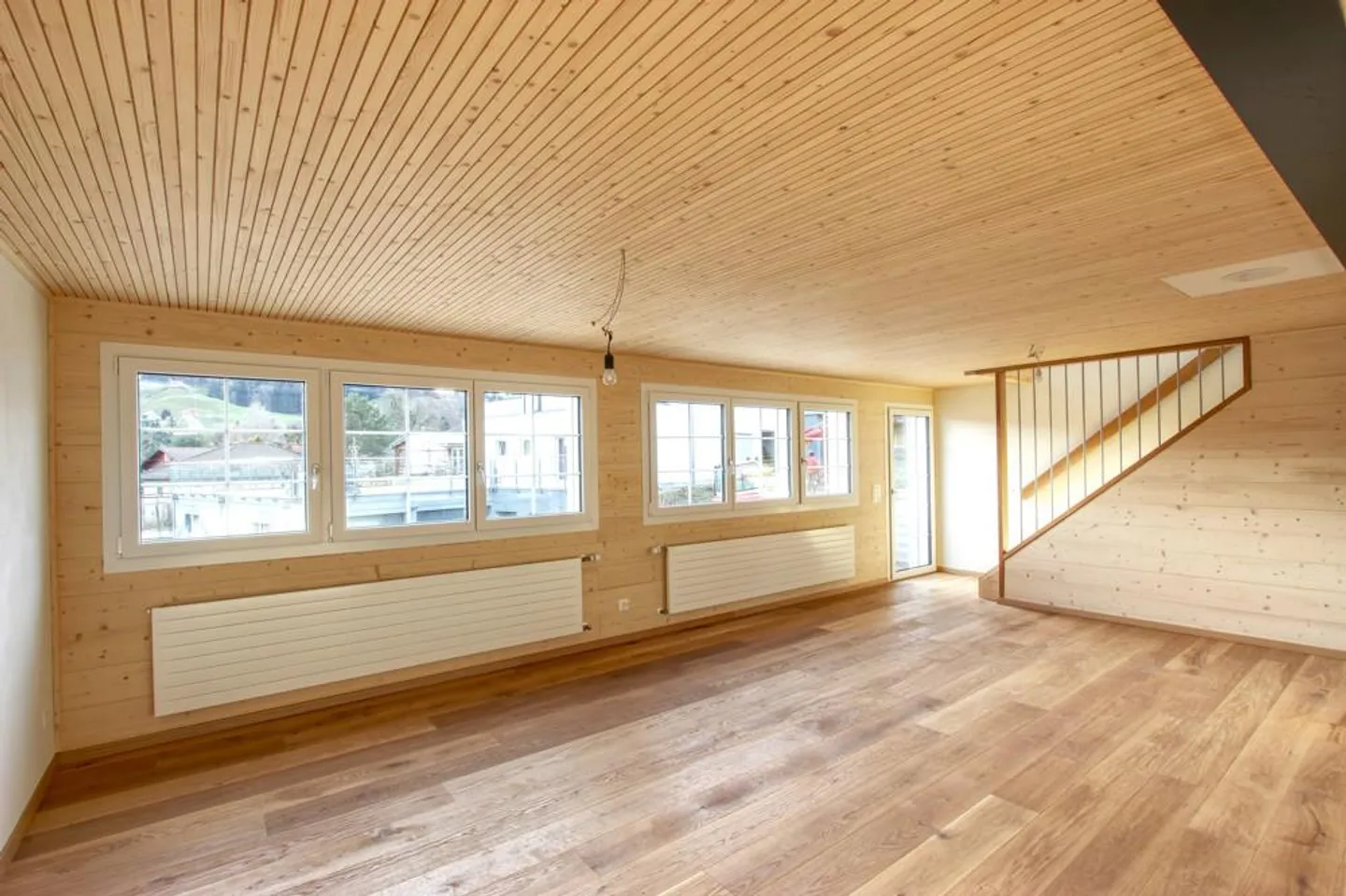 Habitat durable dans votre propre maison de 5,5 pièces - Photo 3 sur 10