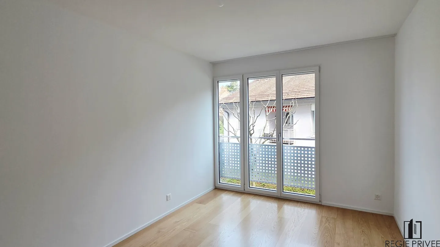 Geräumige 4,5-Zimmer-Wohnung mit Balkon - Foto 5 von 12