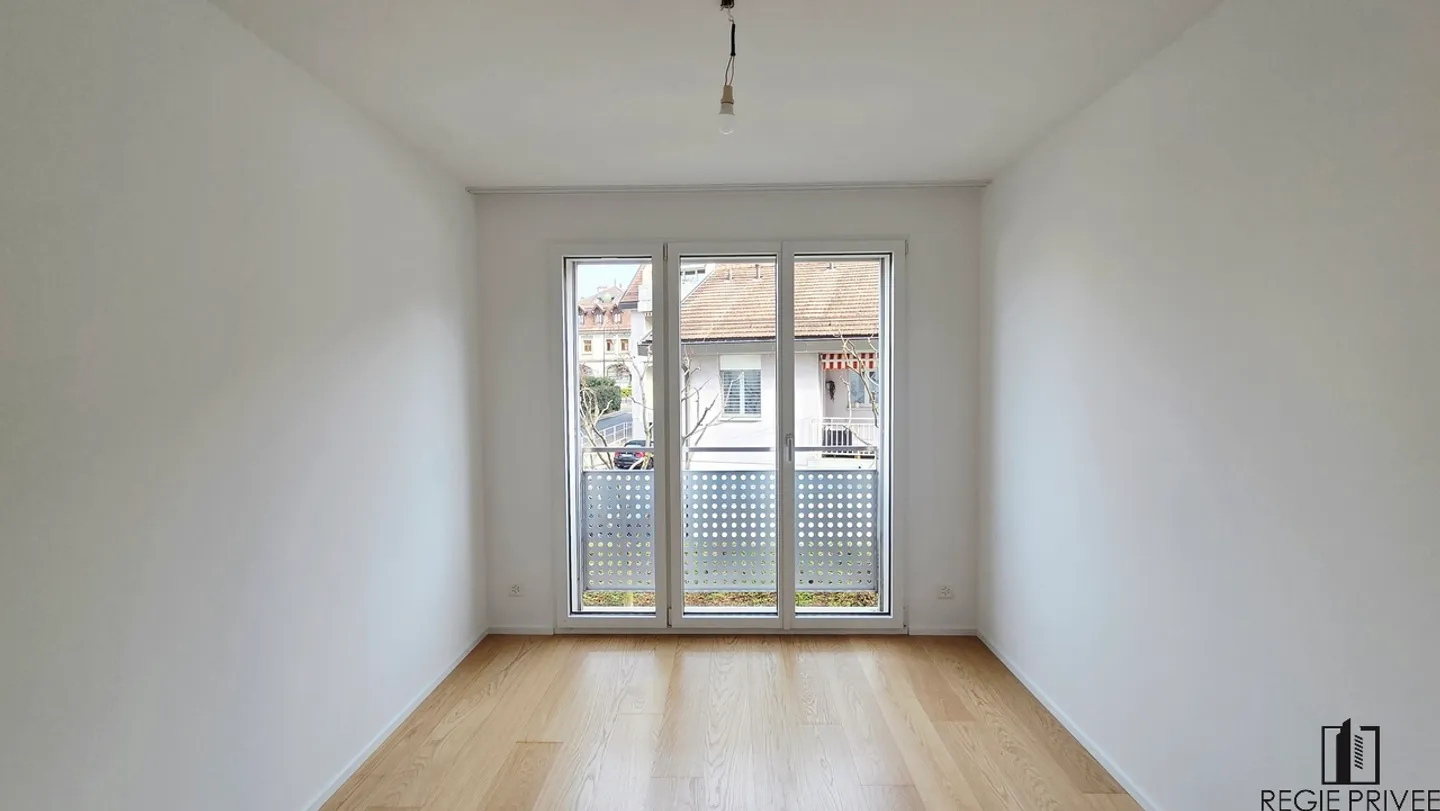 Geräumige 4,5-Zimmer-Wohnung mit Balkon - Foto 6 von 12