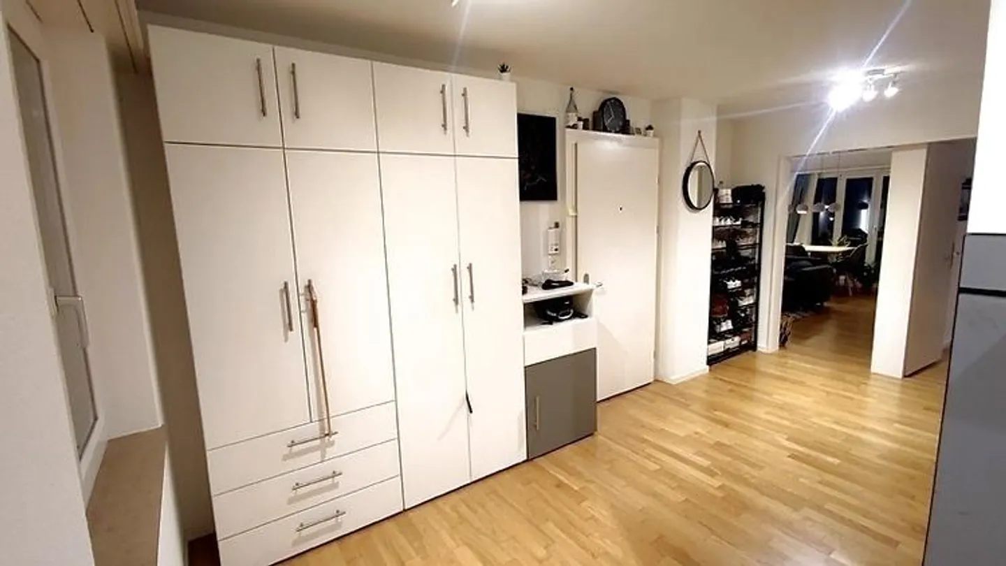 Appartement moderne avec balcons - Photo 7 sur 9