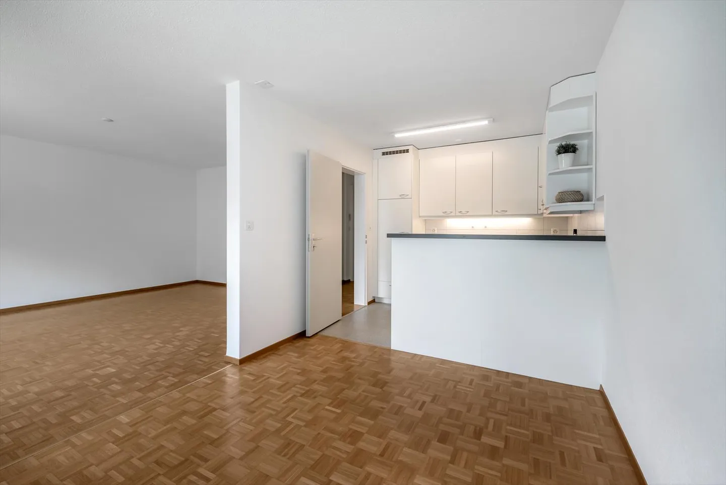 Spacious apartment in a quiet location - Photo 4 of 6