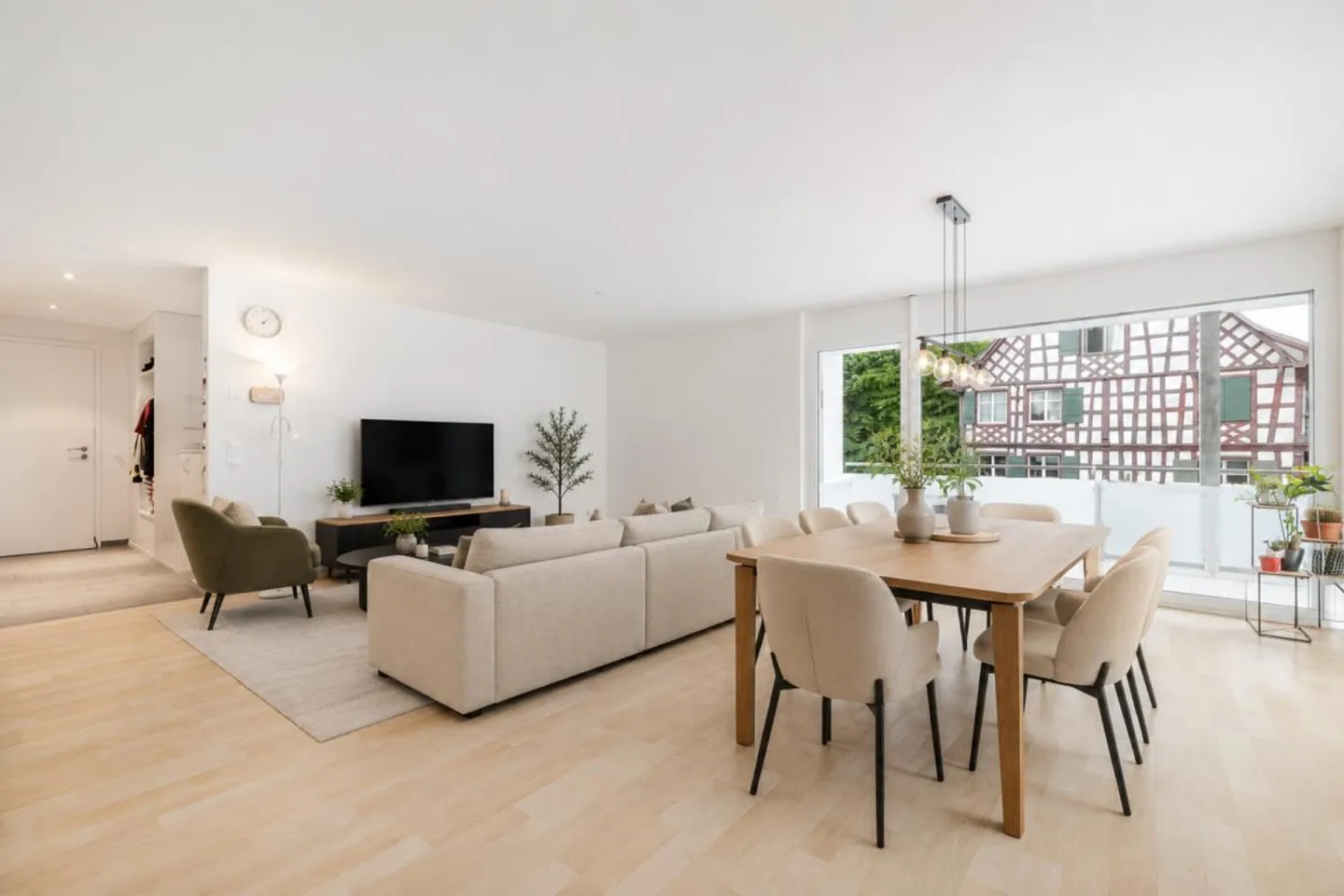 SEENAH ABITARE: AMPIO APPARTAMENTO DI 4.5 STANZE CON TERRAZZA COPERTA - Foto 10 di 12