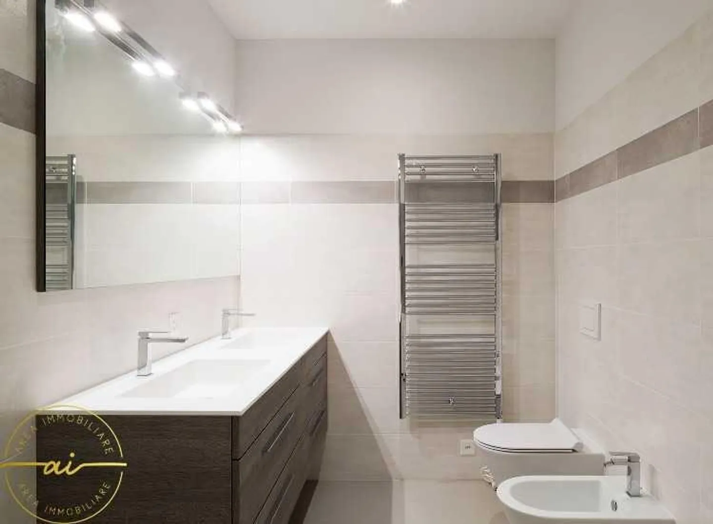 VILLA B – MODERNE EIGENSTÄNDIGE VILLA MIT PANORAMATERRASSE - Foto 11 von 12