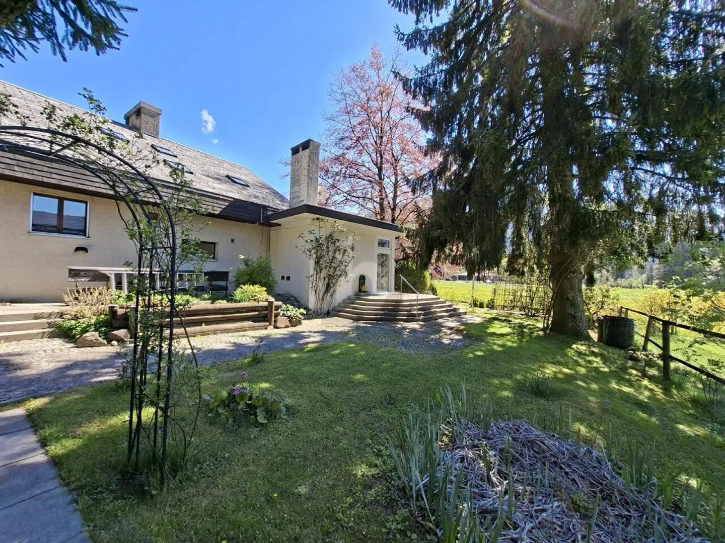 TRADITIONELLES HAUS MIT GARTEN AM LANGLAUF-HOTSPOT - Photo 1 of 6