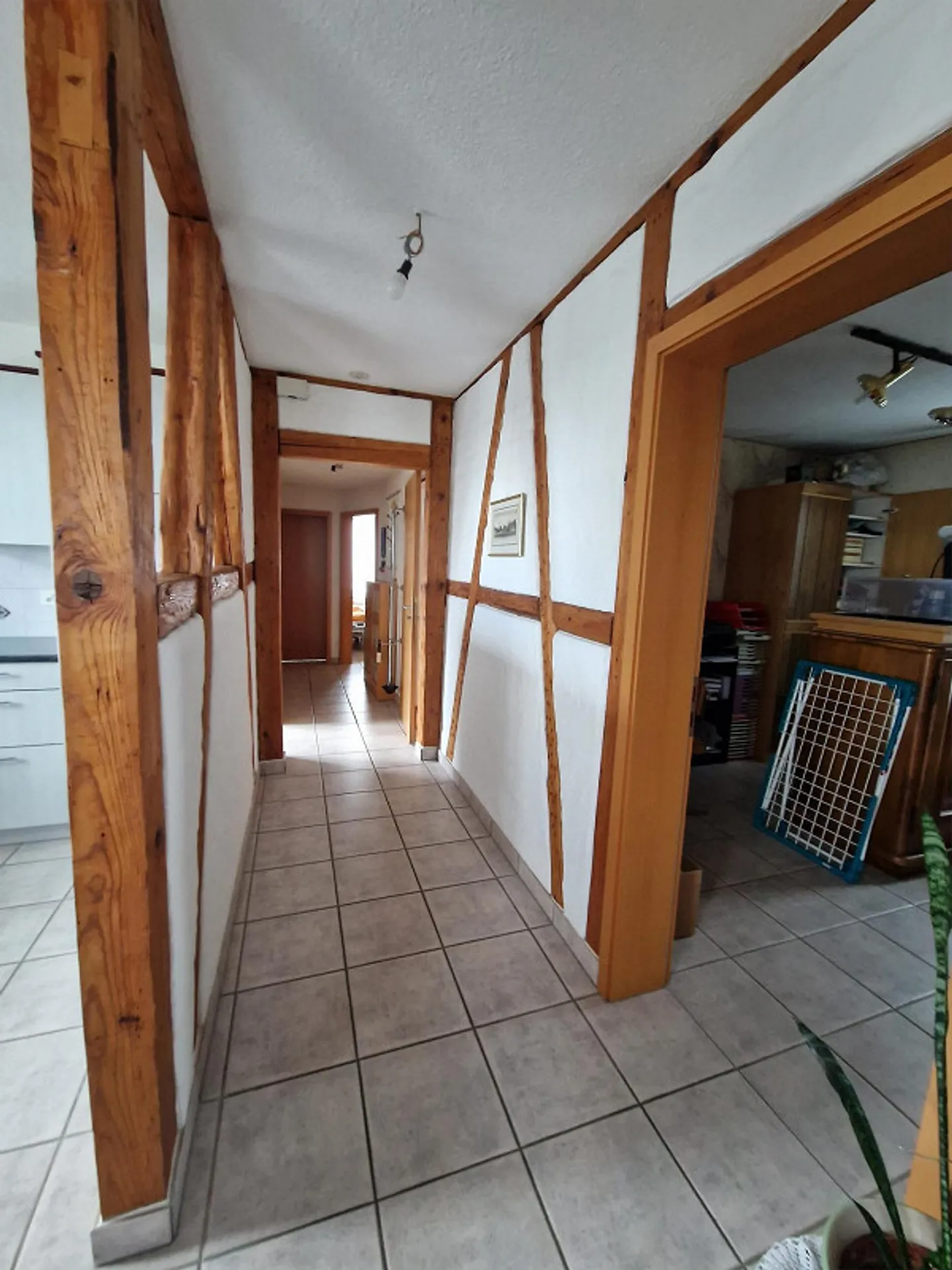 Ottimo appartamento di 4 stanze vicino al lago - Foto 4 di 9
