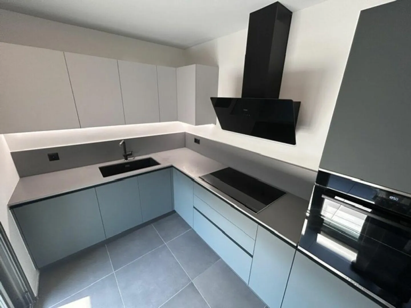 NEUES PENTHOUSE 3.5 ZIMMER MIT 38MQ DACHTERRASSE MIT SEEBLICK - Foto 5 von 29