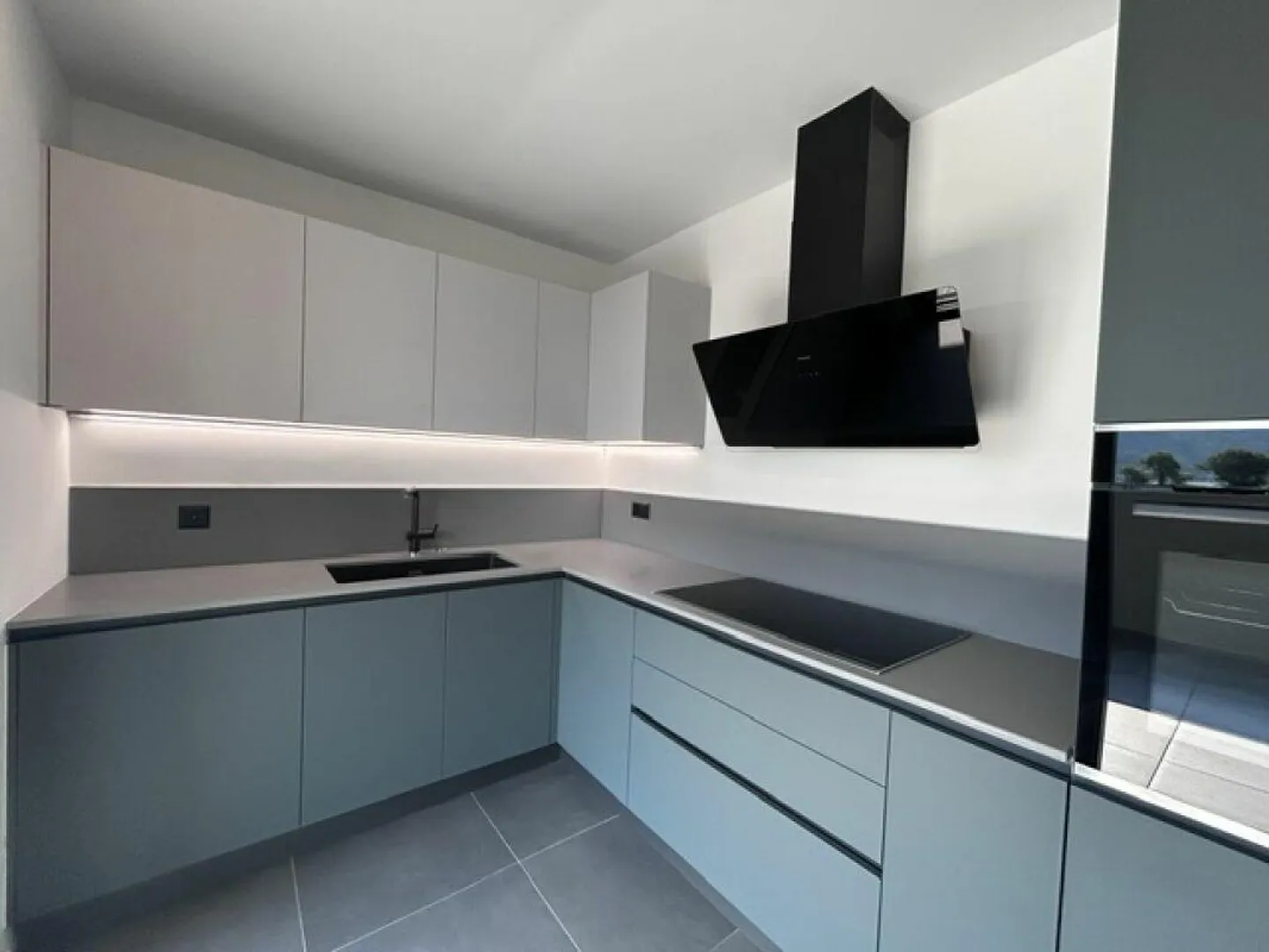 NEUES PENTHOUSE 3.5 ZIMMER MIT 38MQ DACHTERRASSE MIT SEEBLICK - Foto 6 von 29