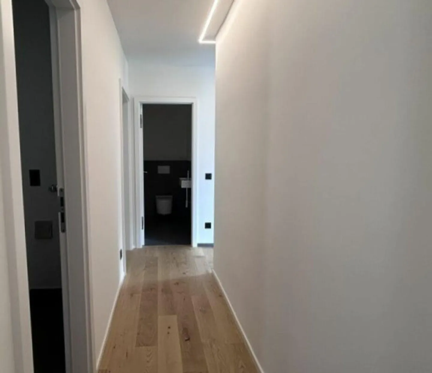 NEUES PENTHOUSE 3.5 ZIMMER MIT 38MQ DACHTERRASSE MIT SEEBLICK - Foto 10 von 29