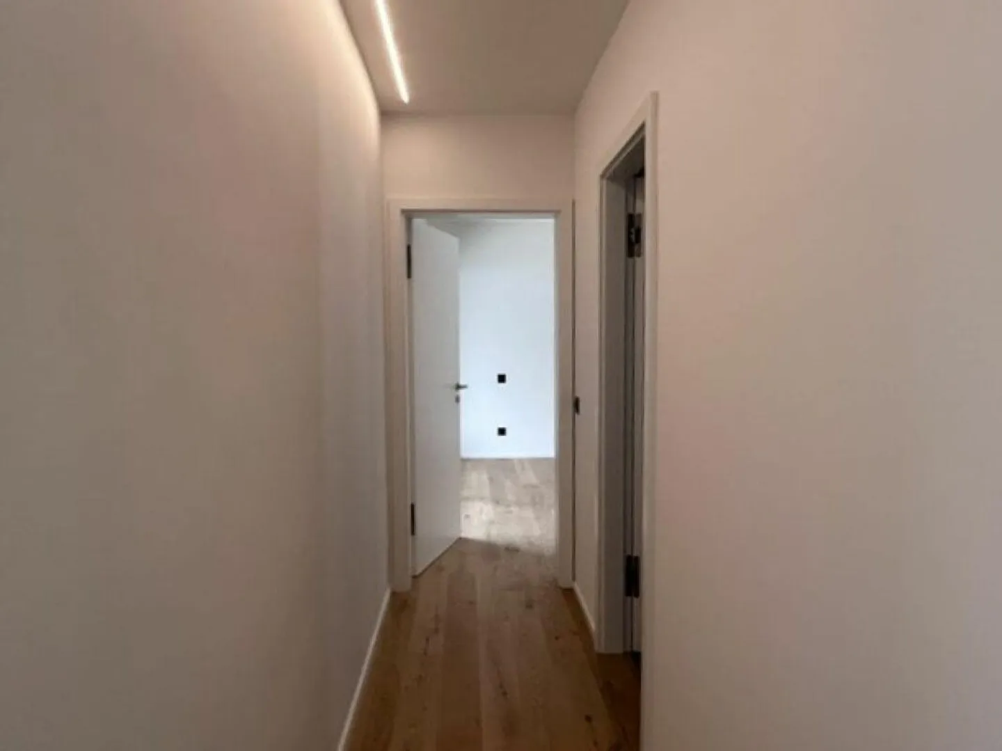 NEUES PENTHOUSE 3.5 ZIMMER MIT 38MQ DACHTERRASSE MIT SEEBLICK - Foto 11 von 29