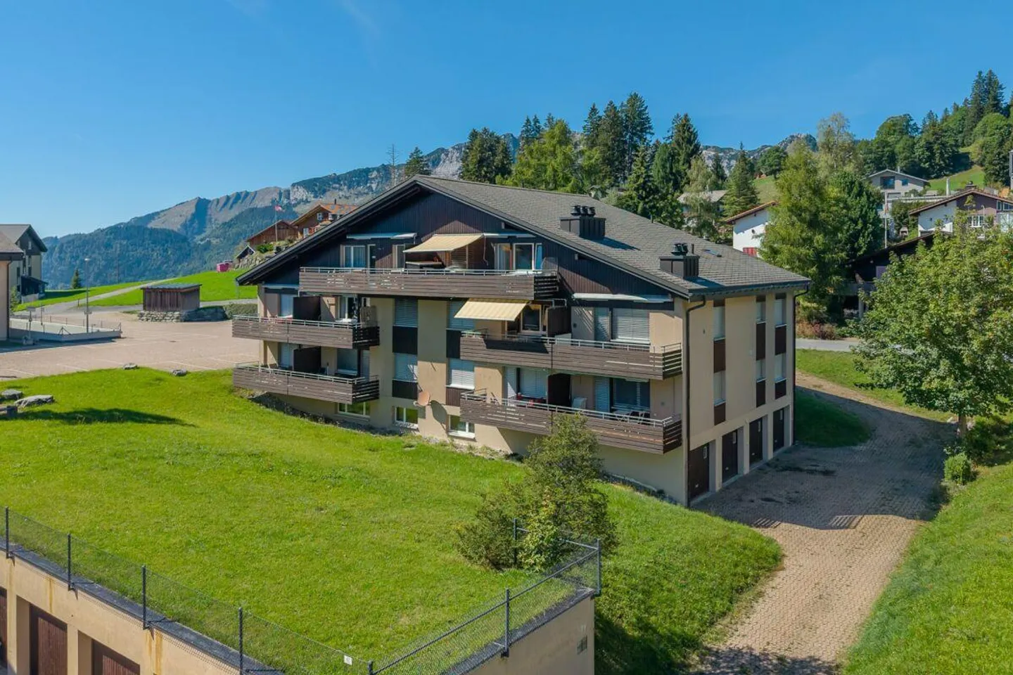 2.5-Room Holiday Apartment in Arvenbüel - Photo 12 of 13