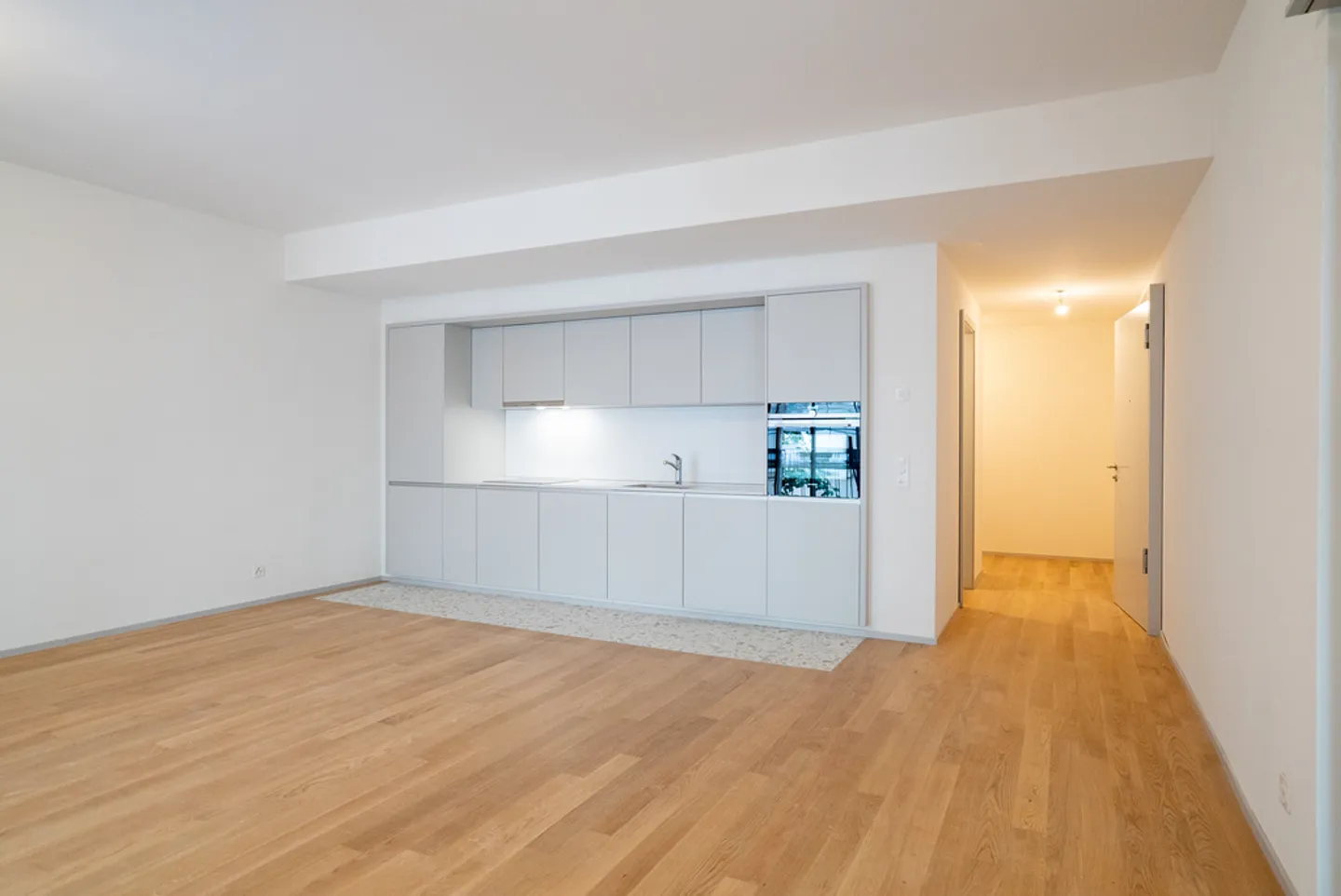 Appartement Charmant avec Vue sur le Lac - Photo 7 sur 7