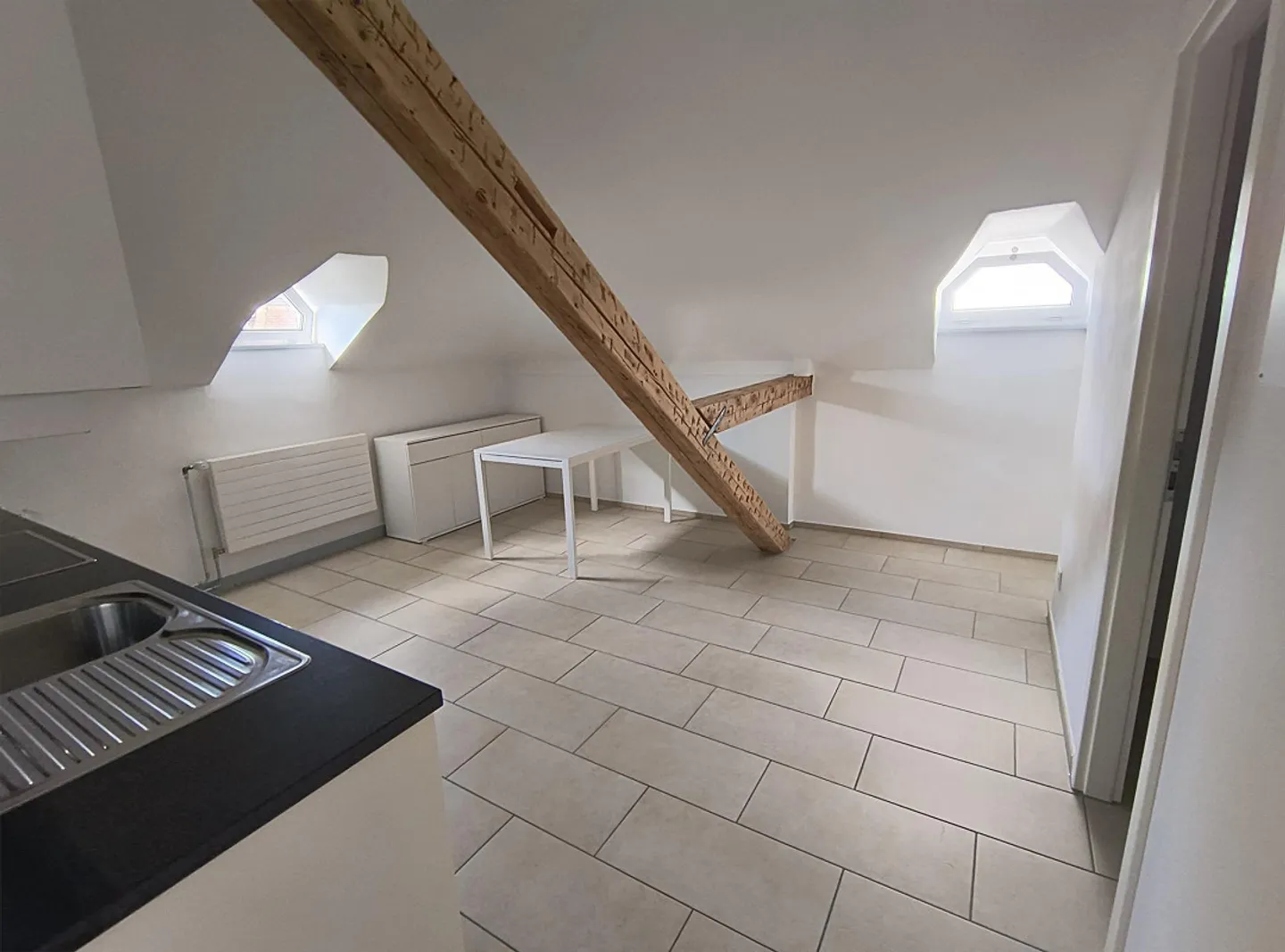 Günstige Mansardenwohnung - Foto 1 von 8