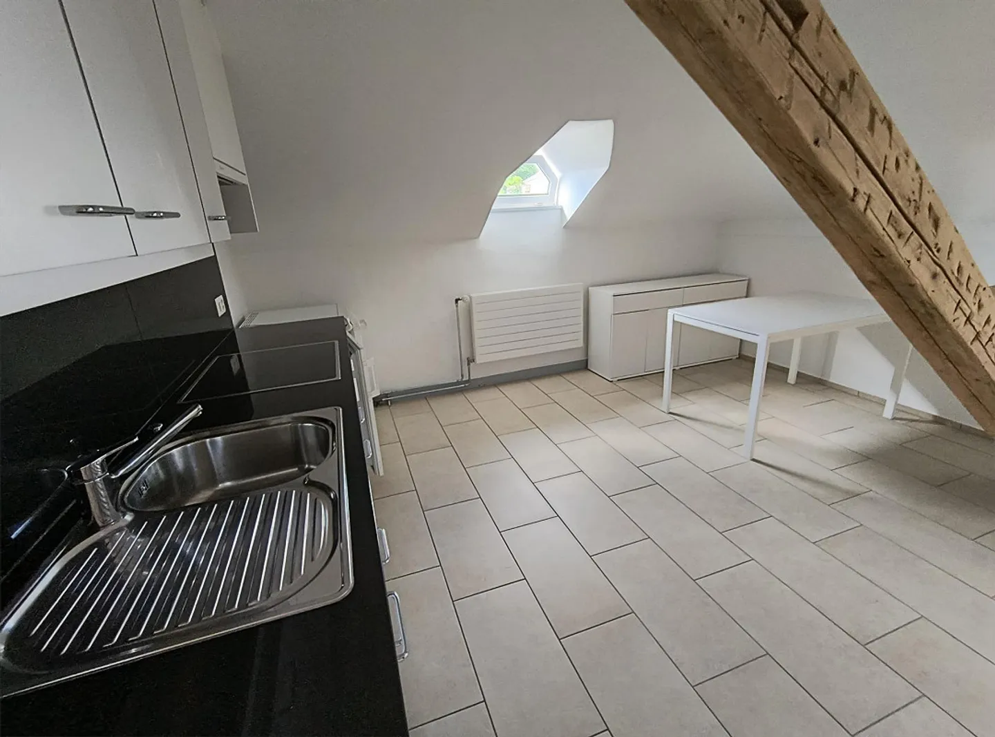 Günstige Mansardenwohnung - Foto 2 von 8