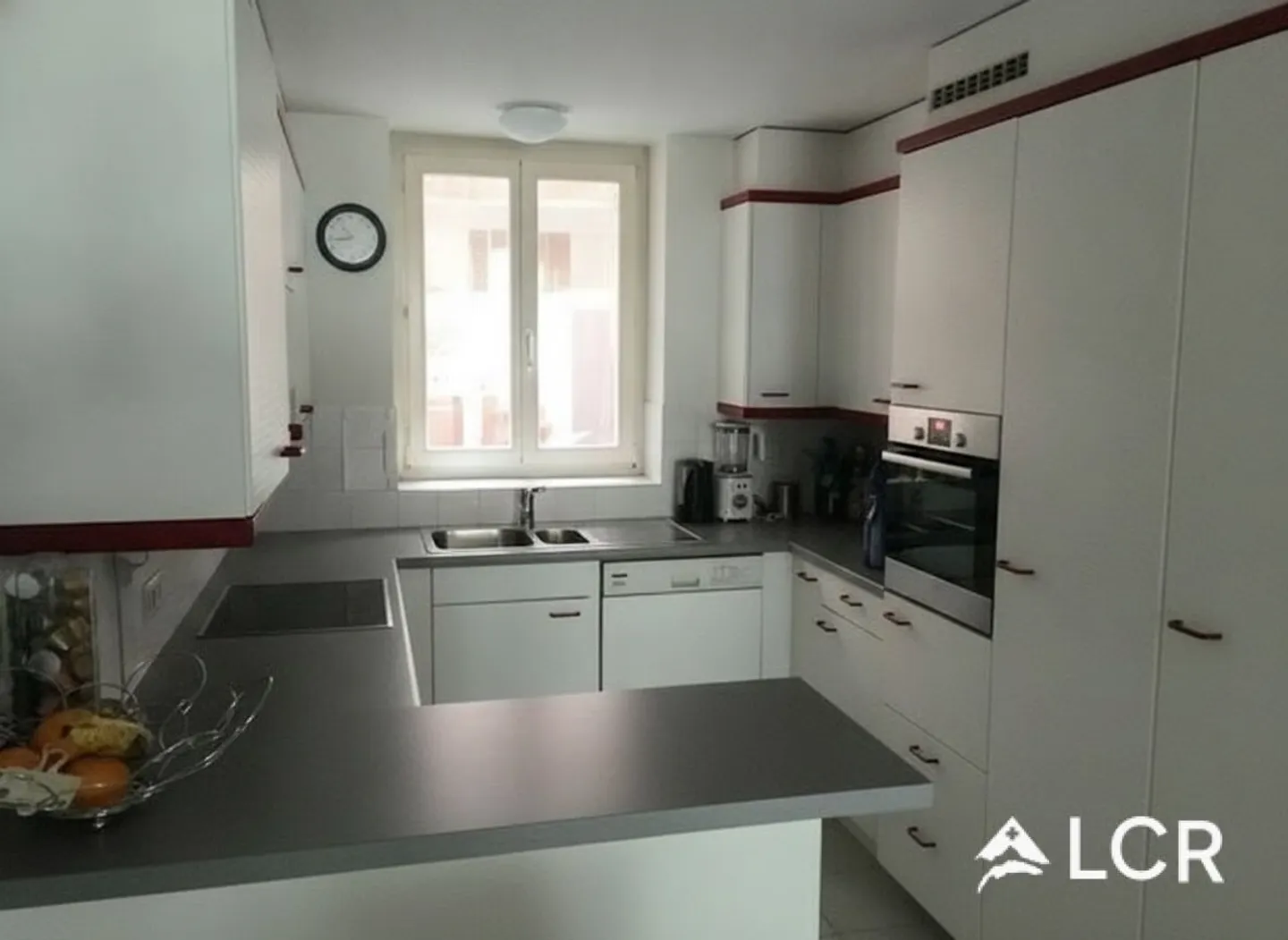 À louer - Spacieux duplex de 4.5 pièces avec vue dégagée au Landeron (NE) - Photo 2 of 8