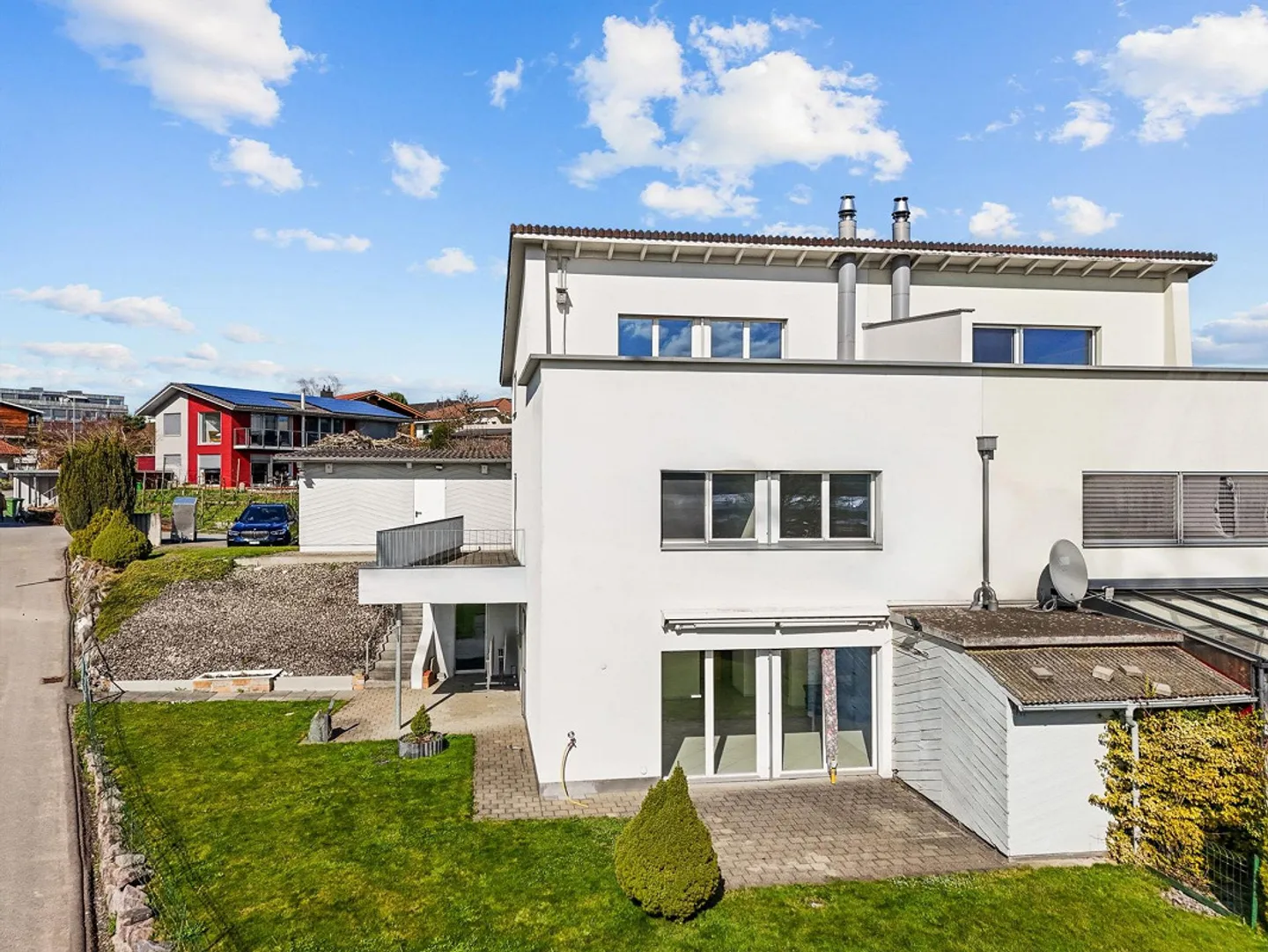 5.5-Room Semi-Detached House with Large Garden in St. Erhard - Photo 2 of 13