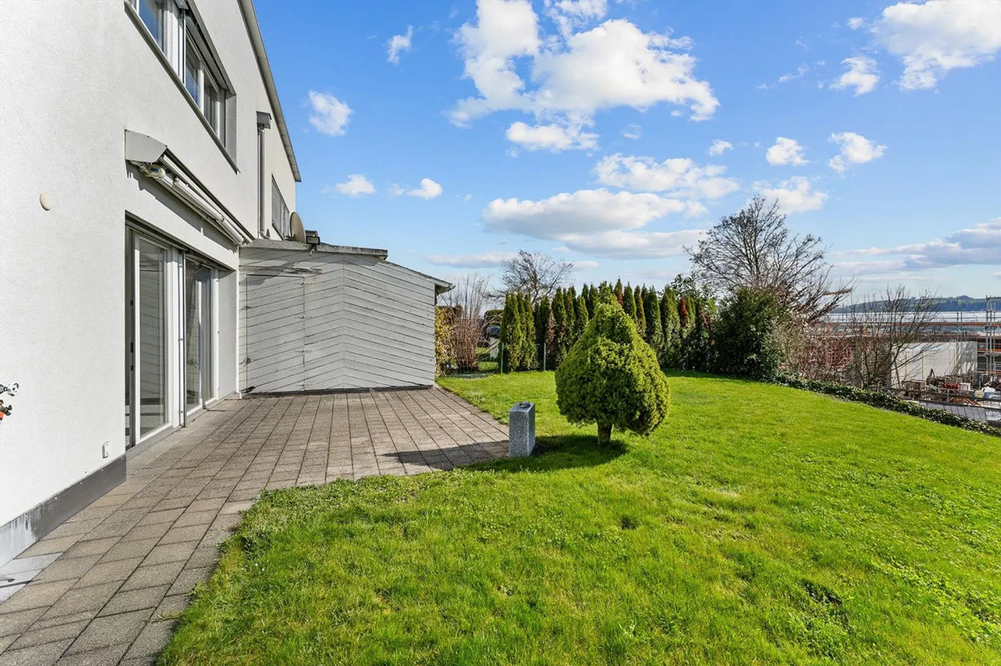 5.5-Room Semi-Detached House with Large Garden in St. Erhard - Photo 4 of 13