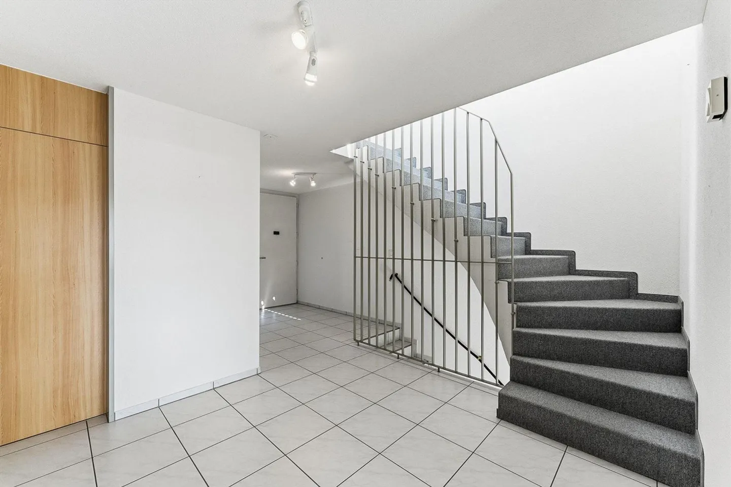 5.5-Room Semi-Detached House with Large Garden in St. Erhard - Photo 11 of 13