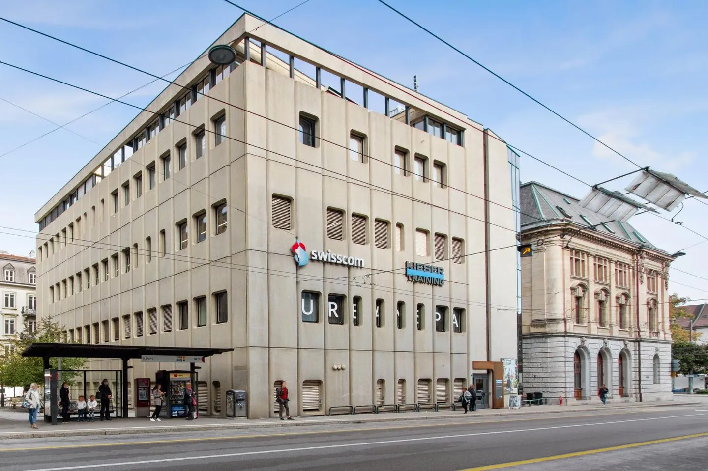 Spazi commerciali e amministrativi nel centro città - Foto 1 di 12