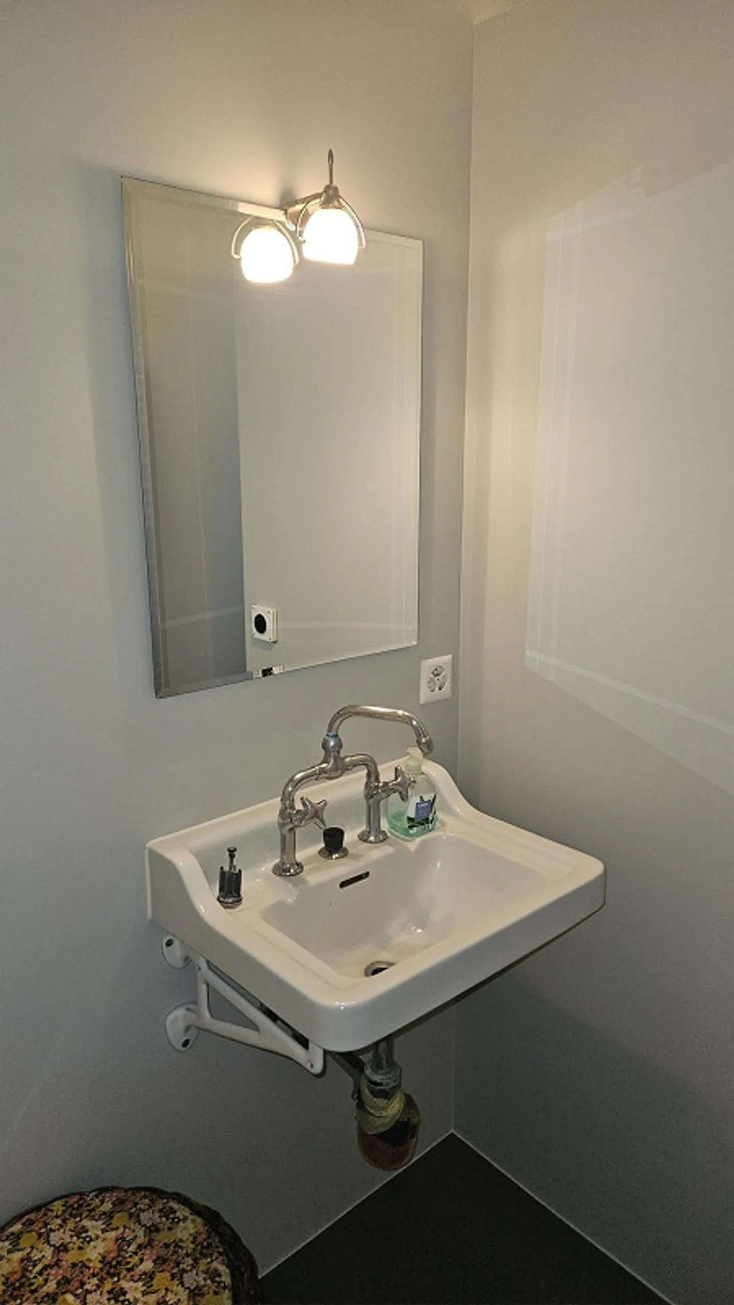 5.5 Room Art Nouveau Apartment for Comfort and Work - Photo 13 of 16