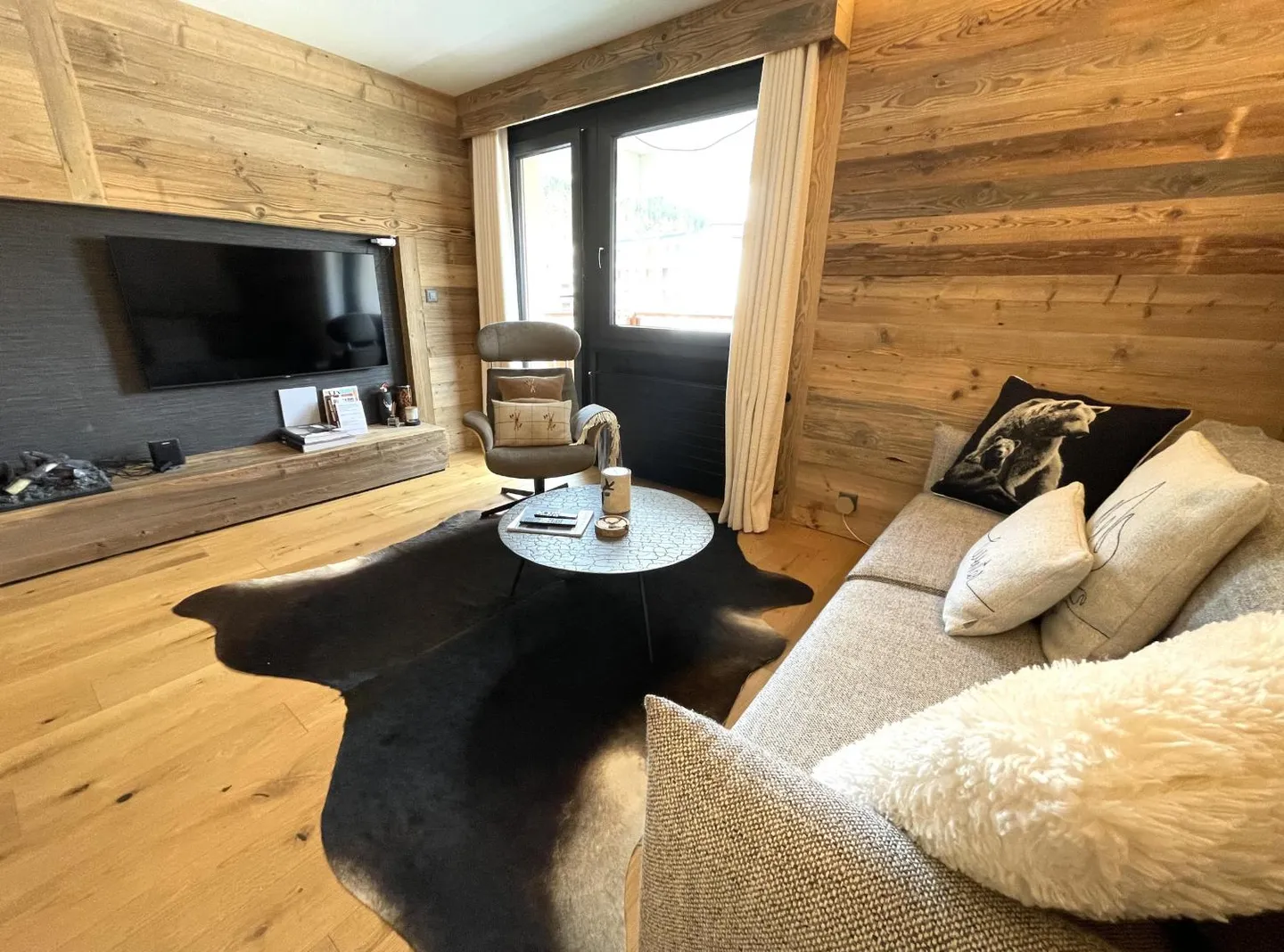 2.5 Room Apartment - Photo 3 of 13