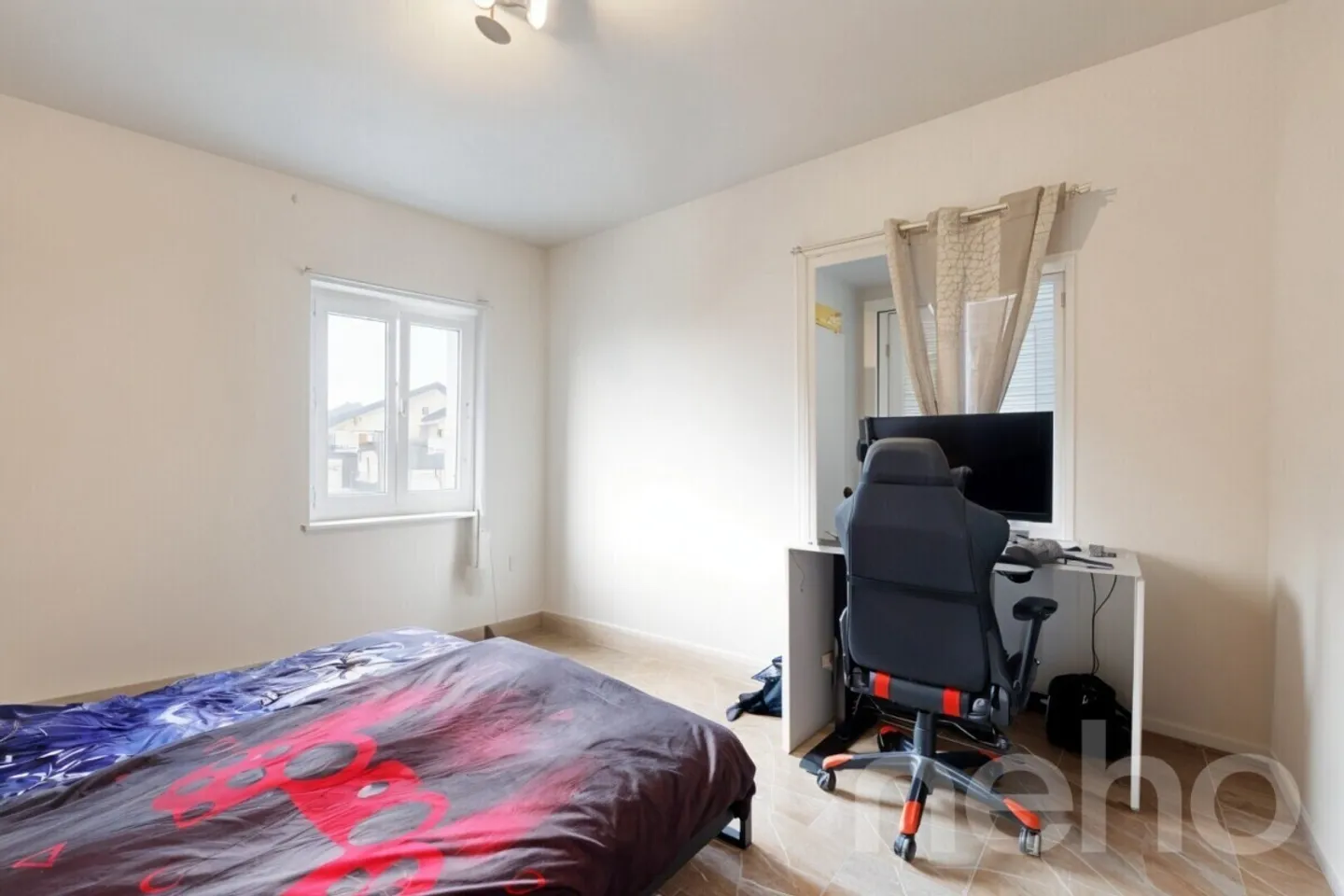 Charming 3.5-room apartment with large garden in the center of Riddes - Photo 4 of 9