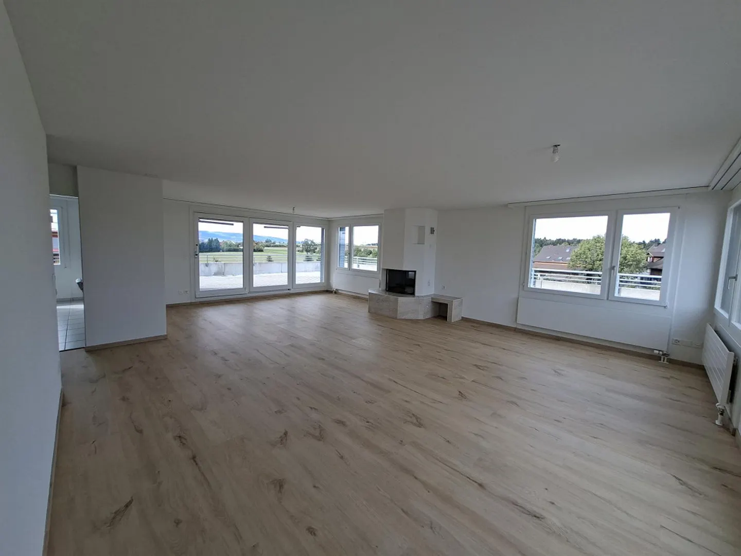 Stilvolles Penthouse mit Terrasse - Foto 4 von 20
