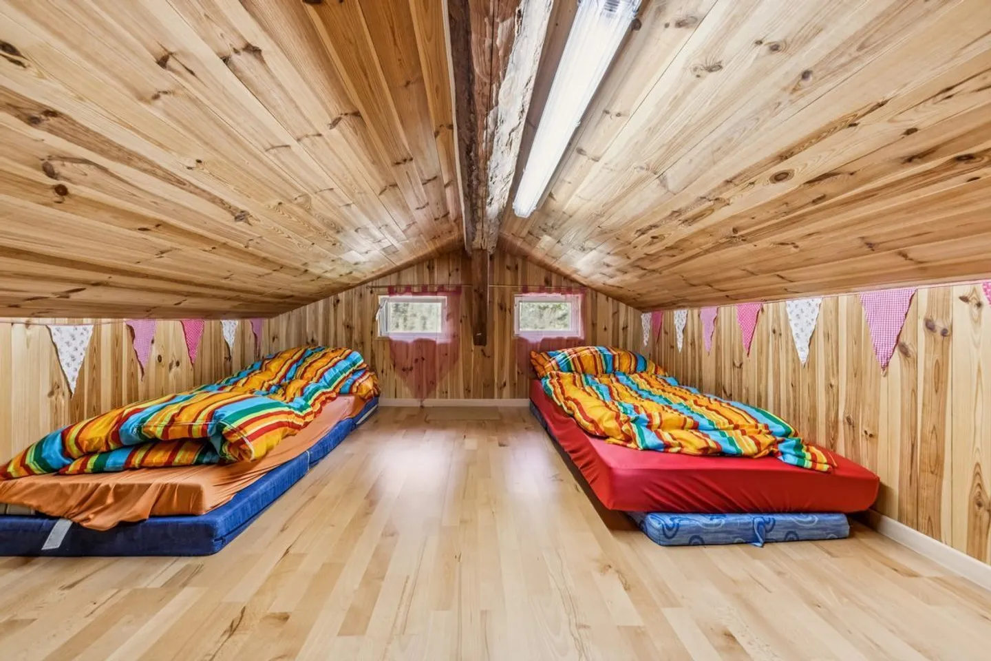 Chalet Charmant avec Vue Époustouflante - Photo 10 sur 12