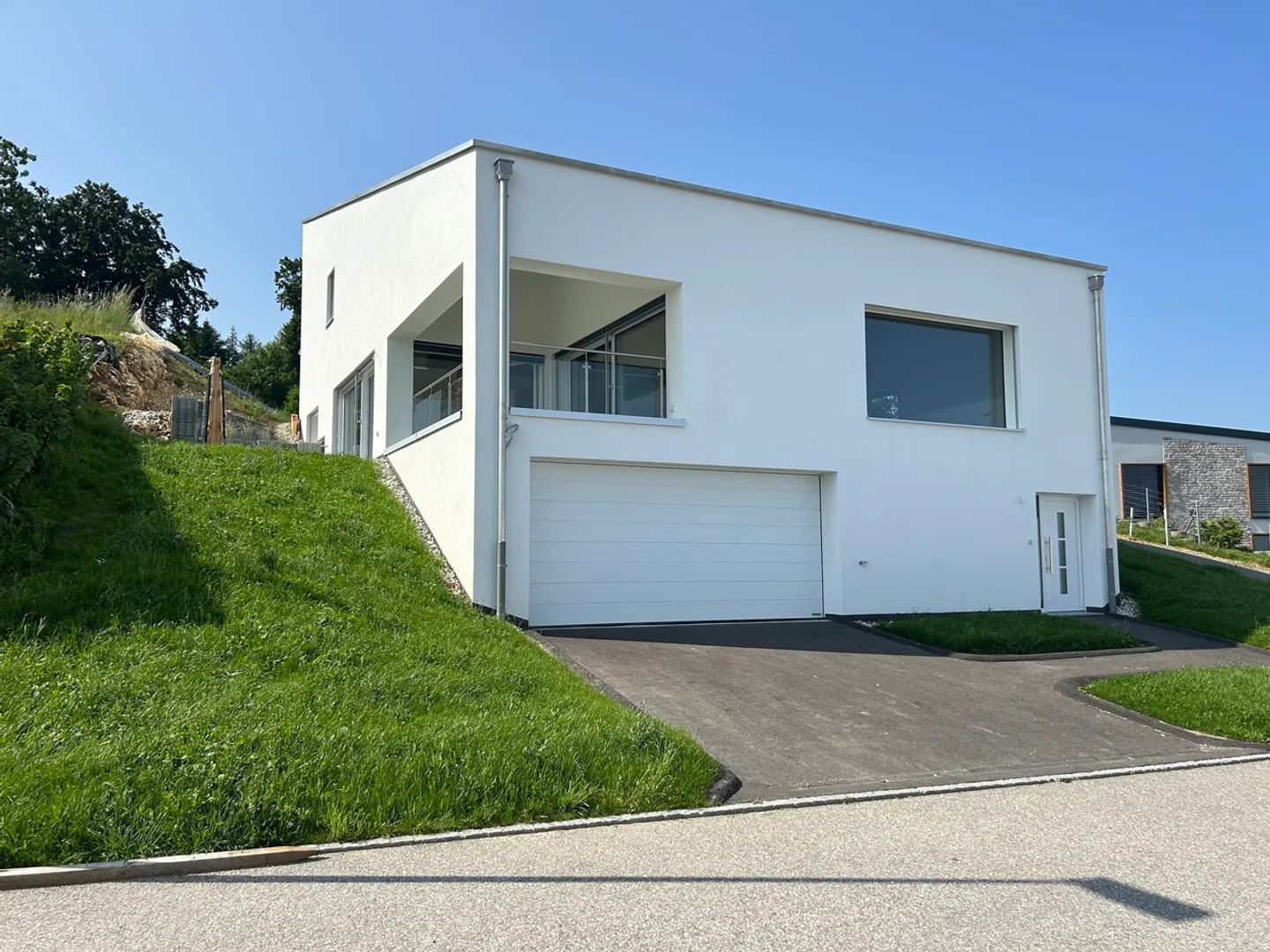 LIGNIÈRES / NE VILLA INDIVIDUALE DI 6,5 STANZE DISPONIBILE IMMEDIATAMENTE!! - Foto 2 di 10