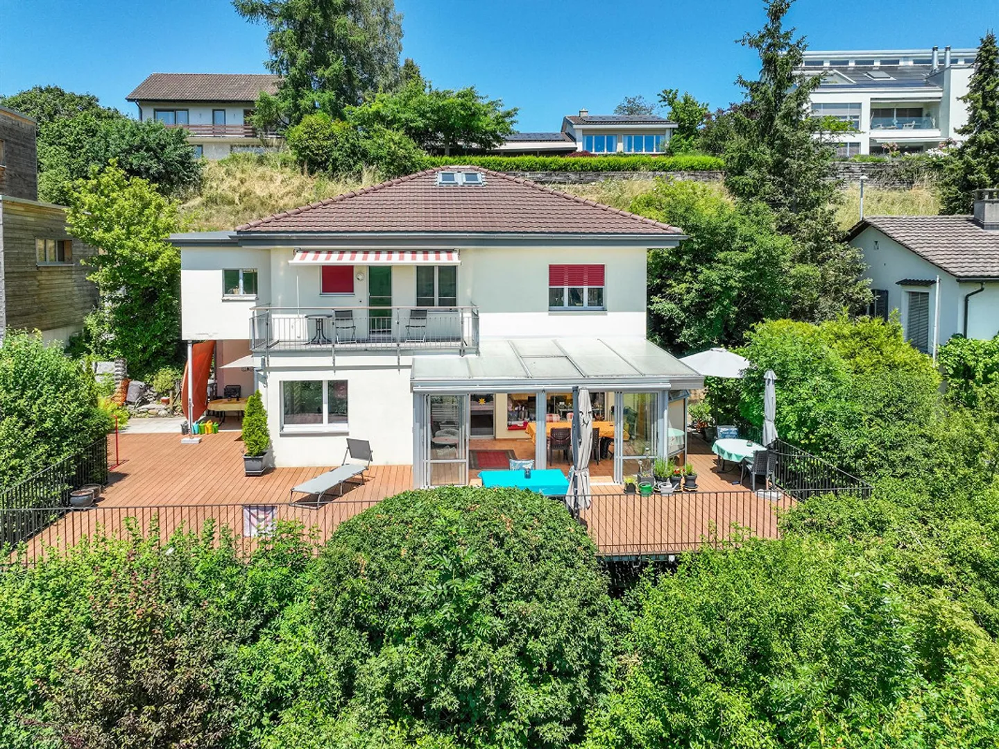 Familienhaus mit atemberaubendem Blick - Foto 3 von 5