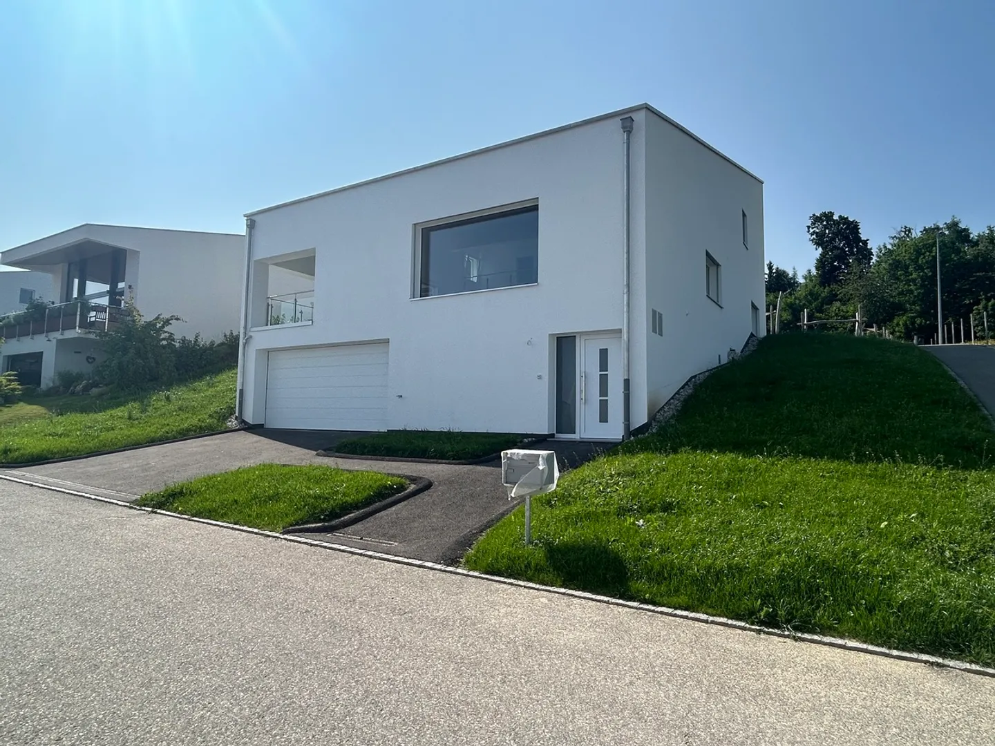 LIGNIÈRES / NE VILLA INDIVIDUALE DI 6,5 STANZE DISPONIBILE IMMEDIATAMENTE!! - Foto 1 di 10