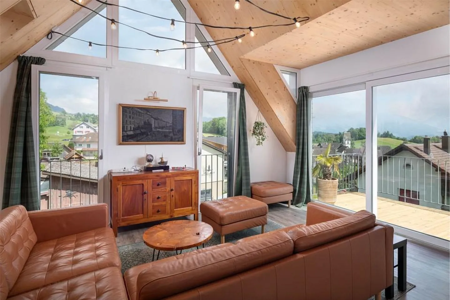 Casa indipendente moderna di 6,5 stanze, studio e potenziale di espansione - Foto 3 di 13