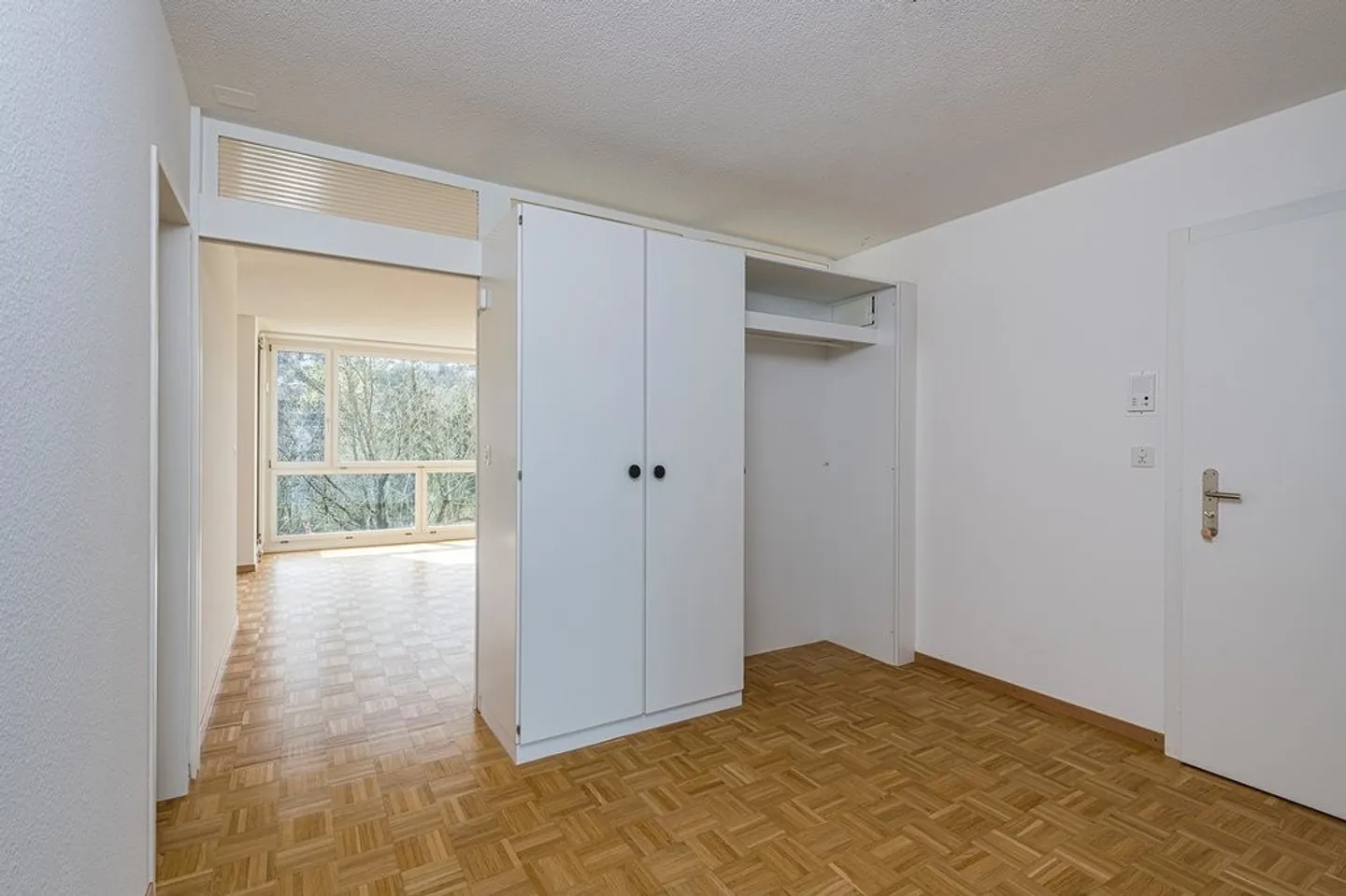 Appartement moderne dans un immeuble bien entretenu - Photo 6 sur 8