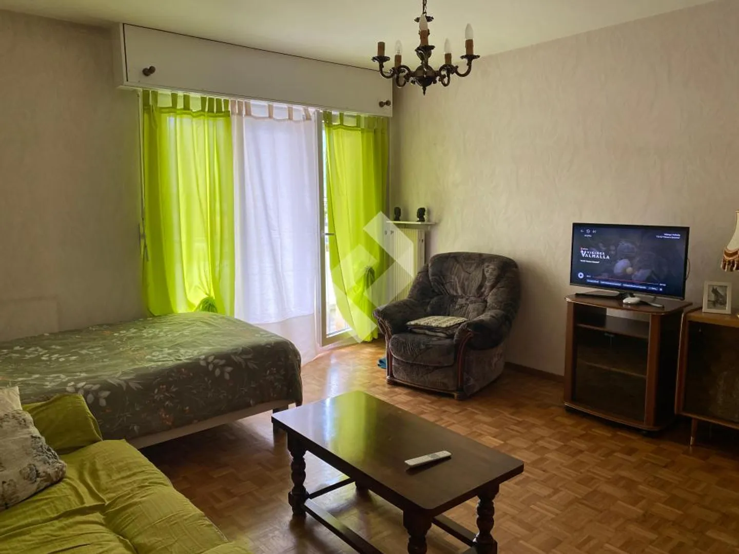 2.5 Room Apartment for Rent - Large Terrace - Photo 1 of 7
