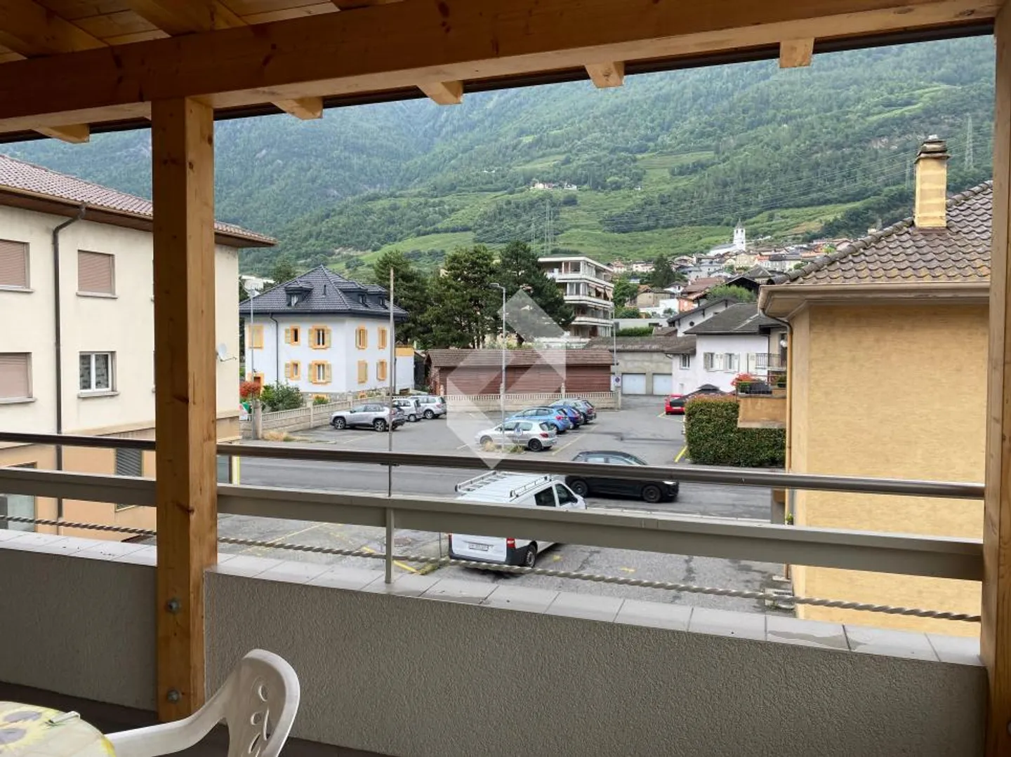 2.5 Room Apartment for Rent - Large Terrace - Photo 3 of 7