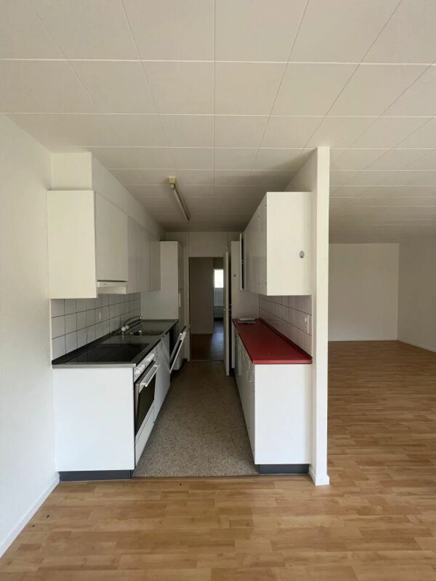 Appartement 4.5 pièces au 3ème étage à Grellingen - Photo 3 sur 9