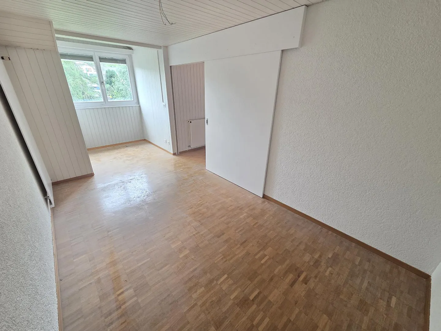 Unique, fraîchement rénové appartement de 4,5 pièces avec 2 salles de bains et cheminée - Photo 8 sur 12