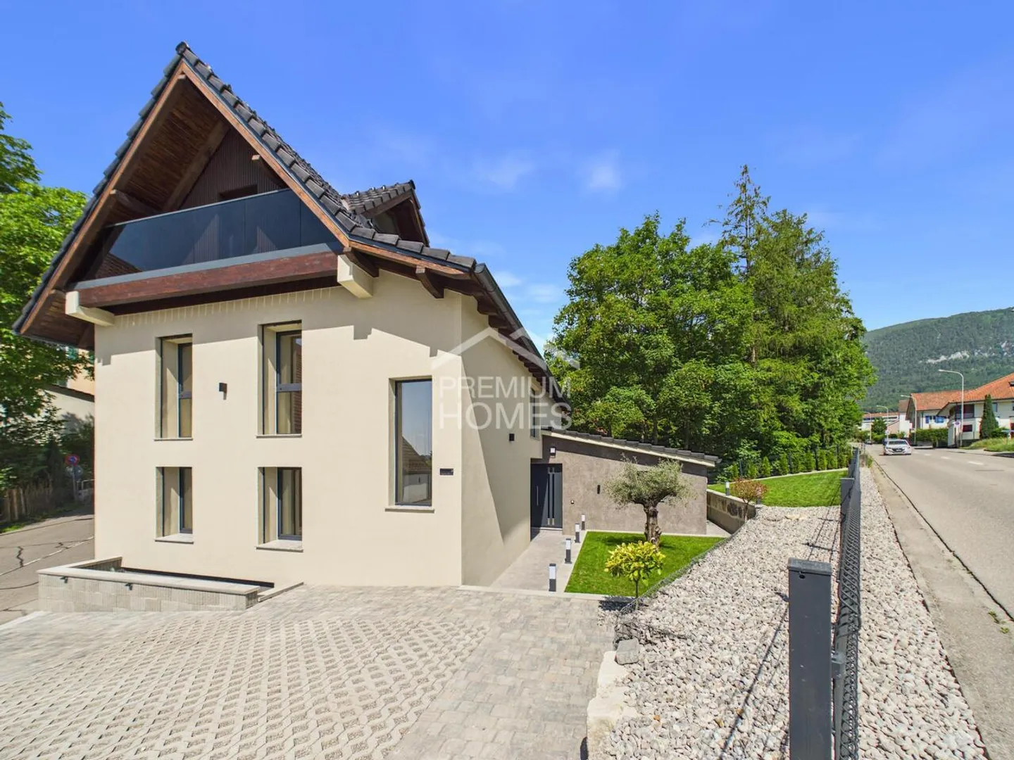Charmantes Freistehendes Einfamilienhaus - Foto 1 von 13