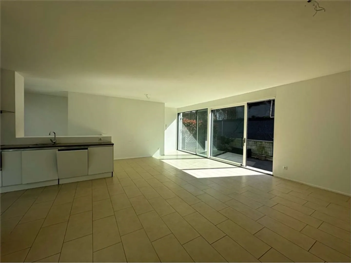 Casa unifamiliare luminosa con giardino privato - Foto 15 di 20