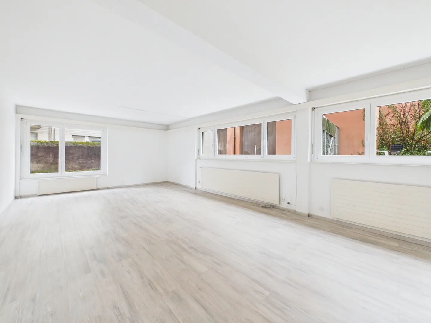 Start Your Business in the Center of Sion - Photo 4 of 5